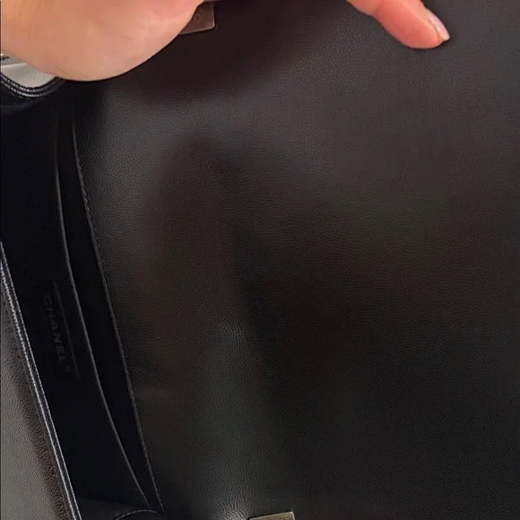 CHANEL Black Quilted Leather Bag with Silver Chain - Picture 7 of 8